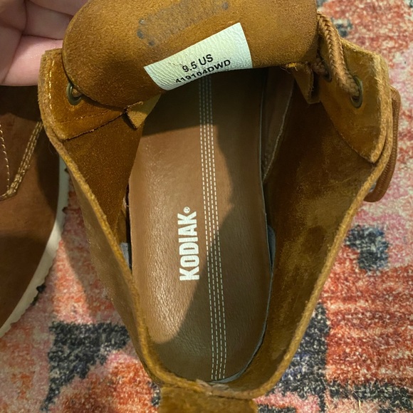 Kodiak Brown Leather Chukka Shoe Boots - Picture 6 of 6